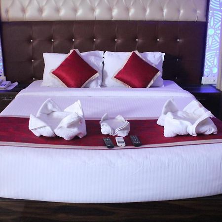 Royal Villa Beach Resort Govind Nagar Exterior foto